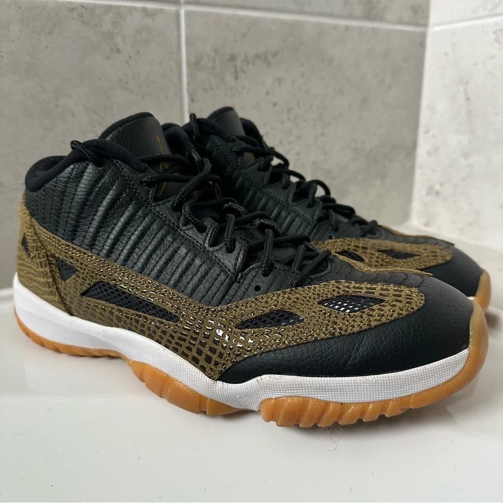 Nike Air Jordan Retro 11 XI IE Sneaker Size 11 Men